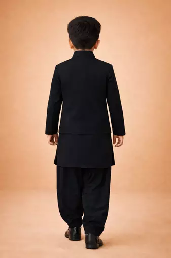 Boys black synthetic solid jodhpuri jacket kurta patiala set with dupatta