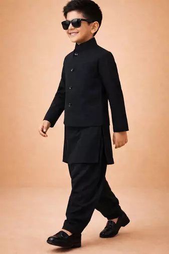 Boys black synthetic solid jodhpuri jacket kurta patiala set with dupatta