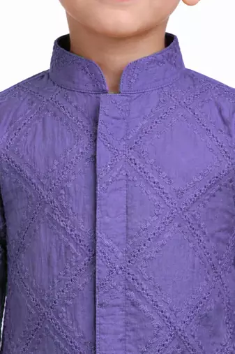Boys purple hakoba cotton kurta pyjama set with geometric thread embroidery