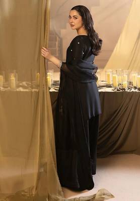 Black floral embellished FARSHI SALWAR KAMEEZ SET 3