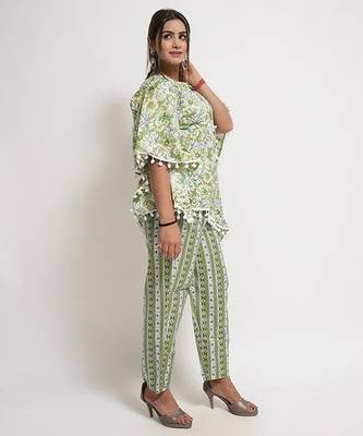 Green floral cotton blend floral print free size co ord set 4