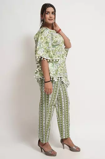 Green floral cotton blend floral print free size co ord set