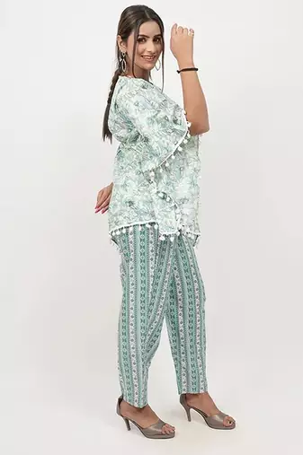 Green floral cotton blend floral print free size co ord set