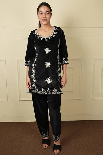 Black velvet strechable fabric embroidery co ord set