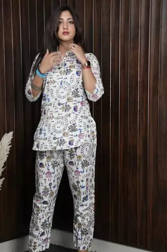 White cotton blend digital work free size co ord set