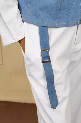 White denim blue stretchable fabric zipper free size co ord set