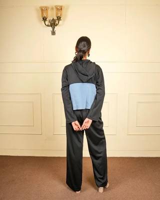 Black denim blue stretchable fabric zipper free size co ord set 2