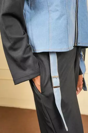 Black denim blue stretchable fabric zipper free size co ord set