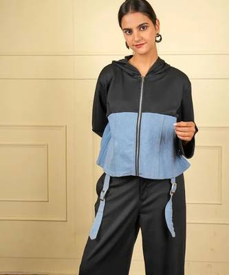 Black denim blue stretchable fabric zipper free size co ord set 4