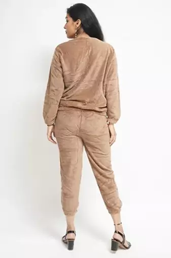 Beige woolen strecthable free size co ord set