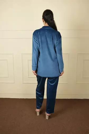 Royal blue velvet supersoft strecthable sarwoski embroidery pattern free size co ord set