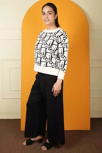 White strecthable imported fabric digital free size co ord set