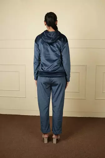 Royal blue velvet supersoft strecthable fabric zipper with hoddie pattern free size co ord set