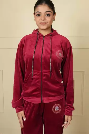 Mehroon velvet supersoft strecthable fabric zipper with hoddie pattern free size co ord set
