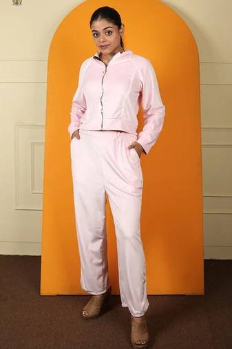 Pink velvet supersoft zipper free size co ord set