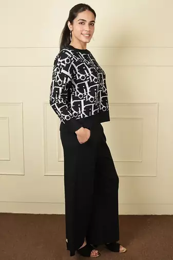 Black white strecthable imported fabric digital free size co ord set