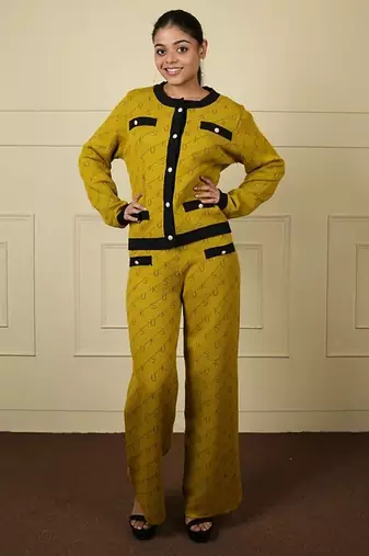 Neon green black imported soft fabric thread free size co ord set