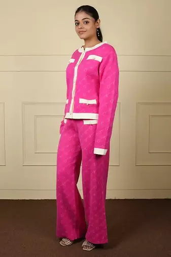 Pinkwhite imported soft fabric thread free size co ord set