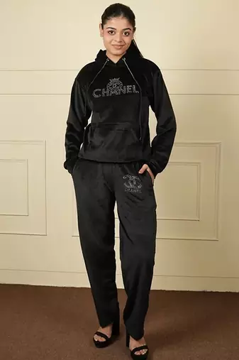 Black velvet supersoft strecthable sarwoski free size co ord set