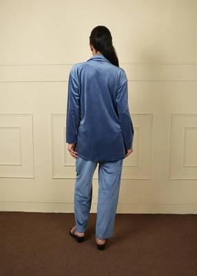 Sky blue velvet supersoft strecthable sarwoski embroidery pattern free size co ord set 2