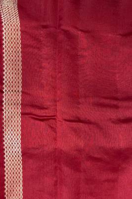 Banarasi viscose silk saree in red colour with  zari meenakri work 5