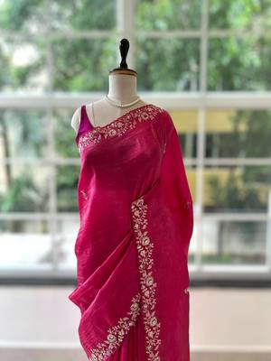 Red silk blend embroidered saree 5