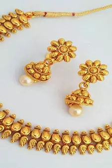 Traditional & Tempting Temple Jewelery Necklace Set