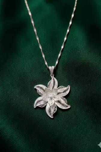 925 sterling silver floral filigree pendant necklace for women