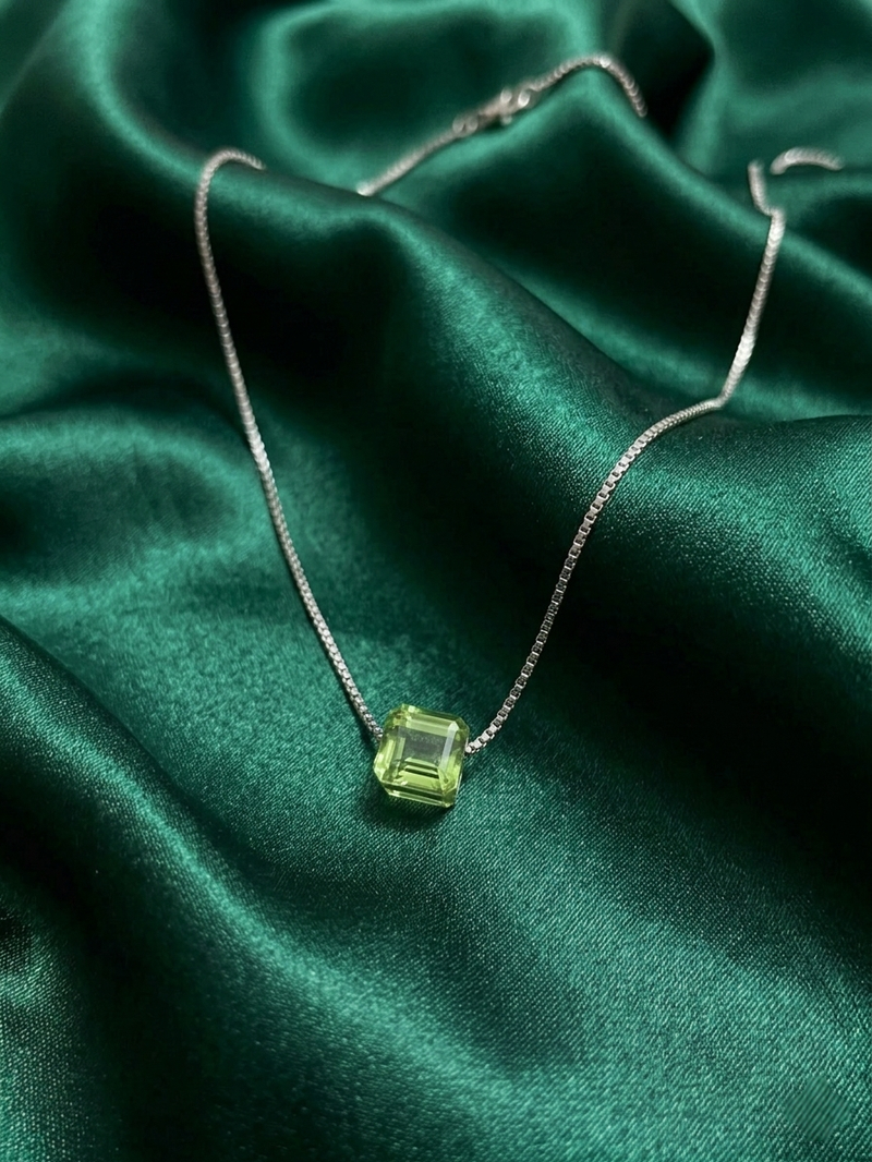 925 sterling silver square green stone pendant necklace for women