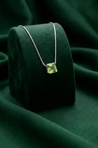 925 sterling silver square green stone pendant necklace for women