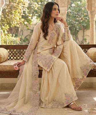 cream embroidered kurta set 2