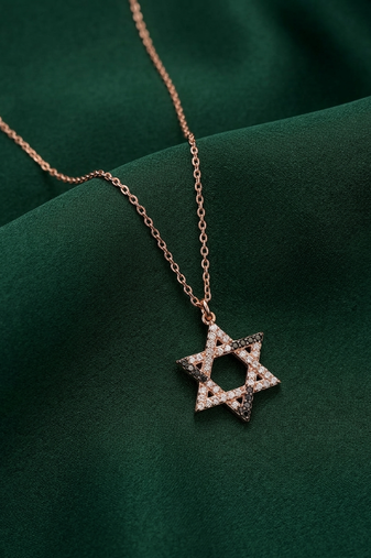 rose gold star pendant necklace in 925 sterling silver | elegant geometric charm necklace for women