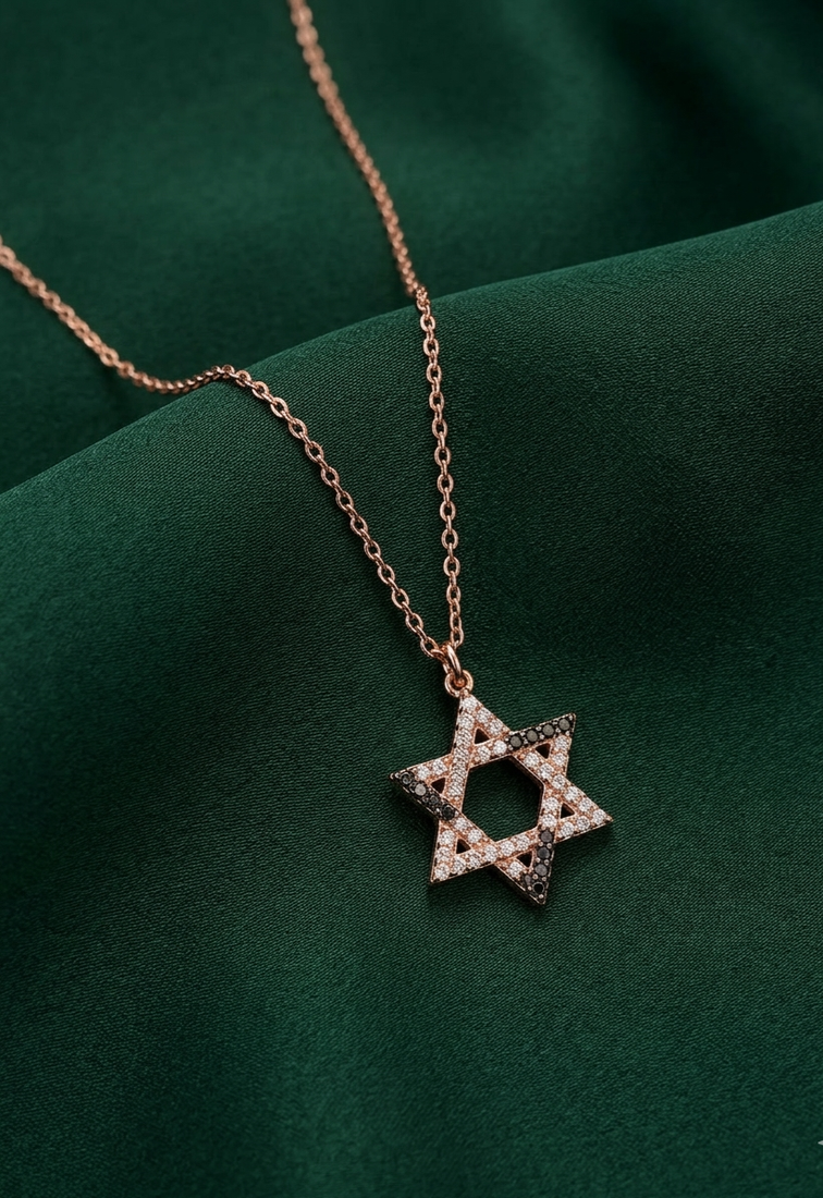 rose gold star pendant necklace in 925 sterling silver | elegant geometric charm necklace for women