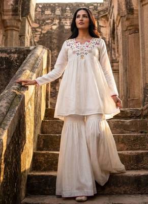 Vichitra silk top & bottom set with thread sequins 4