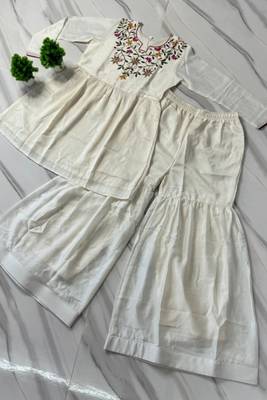Vichitra silk top & bottom set with thread sequins 5