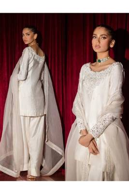 Natural crepe farshi salwar suit with organza dupatta 2