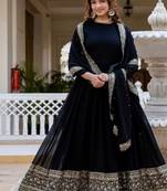 Elegant black faux blooming gown & sequins dupatta