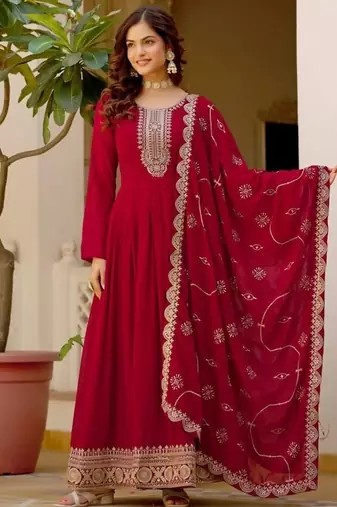 Maroon faux blooming gown with sequins embroidery