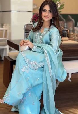 Roman glass silk top with farshi palazzo & organza dupatta 4
