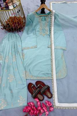 Roman glass silk top with farshi palazzo & organza dupatta 5