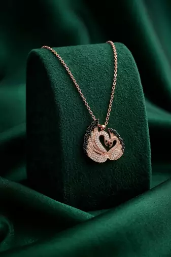 rose gold swan heart necklace in 925 sterling silver | elegant couple swan pendant for women