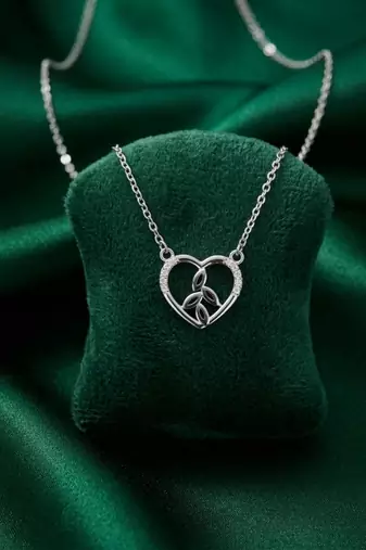 925 sterling silver heart pendant necklace with leaf design for women