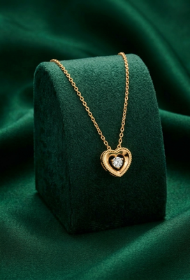 925 sterling silver gold-plated heart pendant necklace with crystal accent for women 2