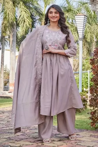 Grey embroidered kurta pant set with silk dupatta party wear