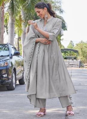 grey embroidered silk party wear kurta pant set 2