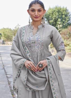 grey embroidered silk party wear kurta pant set 3
