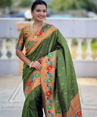 Mehendi elegant art silk woven saree with rich zari border 4