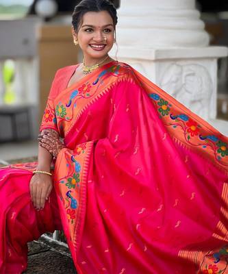 Pink elegant art silk woven saree with rich zari border 5