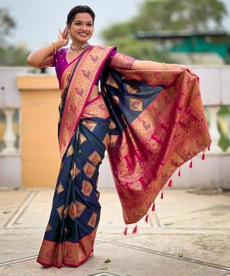 Teal elegant art silk woven saree with rich zari border 4