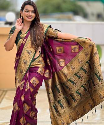 Wine elegant art silk woven saree with rich zari border 4